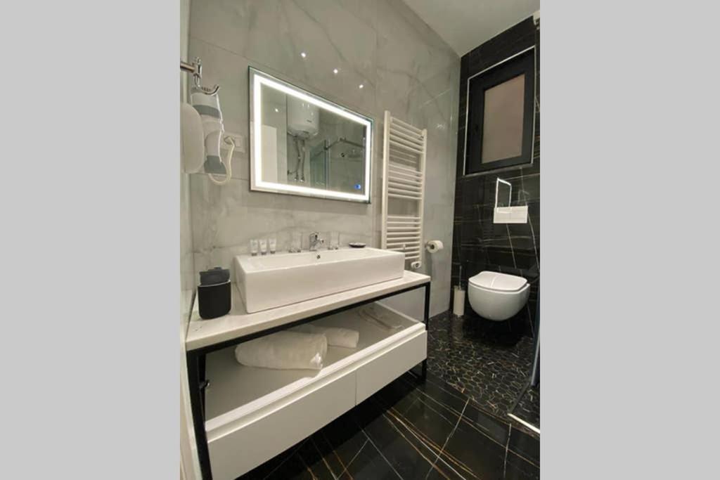 Moho Residences Korce Esterno foto