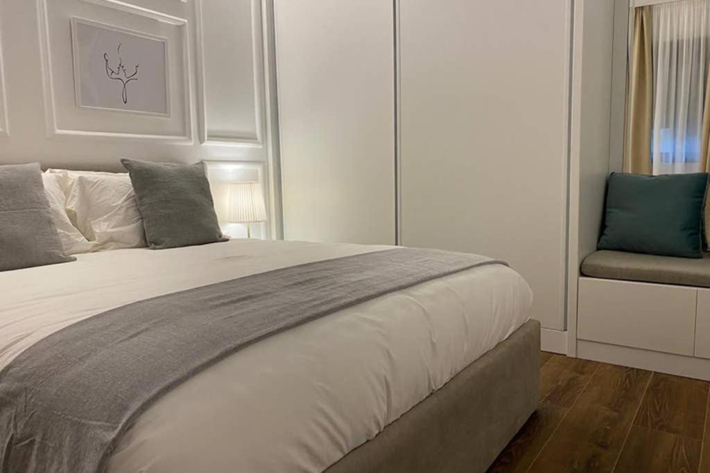 Moho Residences Korce Esterno foto